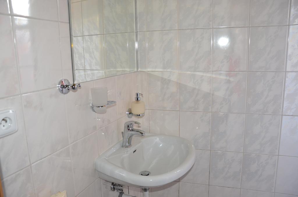 Guesthouse Zlaty Hrozen Česká Lípa Δωμάτιο φωτογραφία