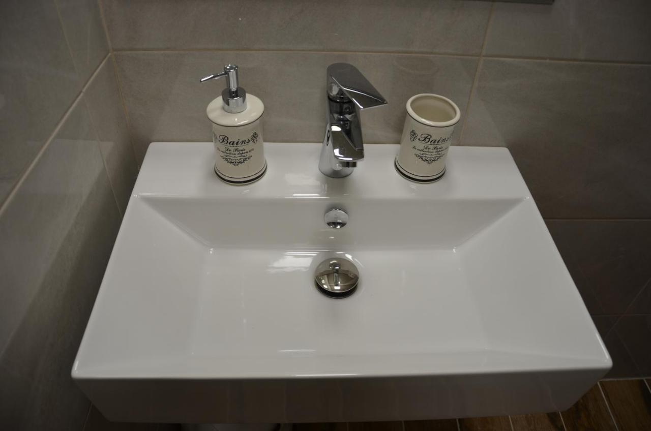 Guesthouse Zlaty Hrozen Česká Lípa Εξωτερικό φωτογραφία
